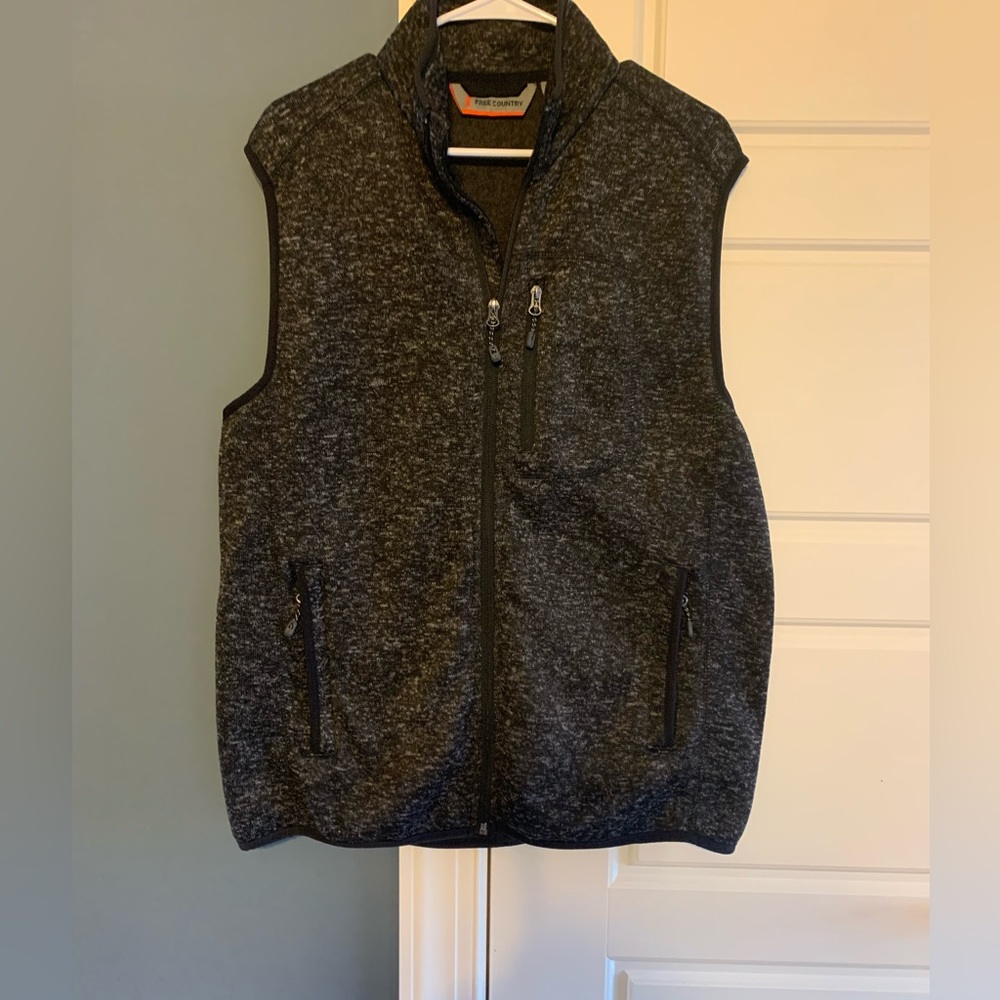 🎿EUC Men’s Charcoal Free Country Vest